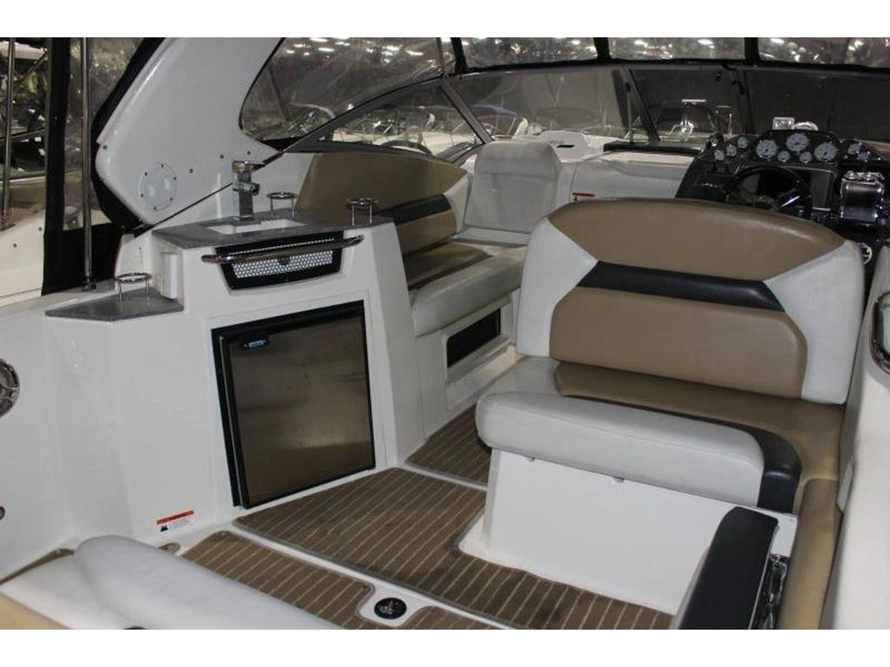 Larson 857 Cabrio 2012 alt