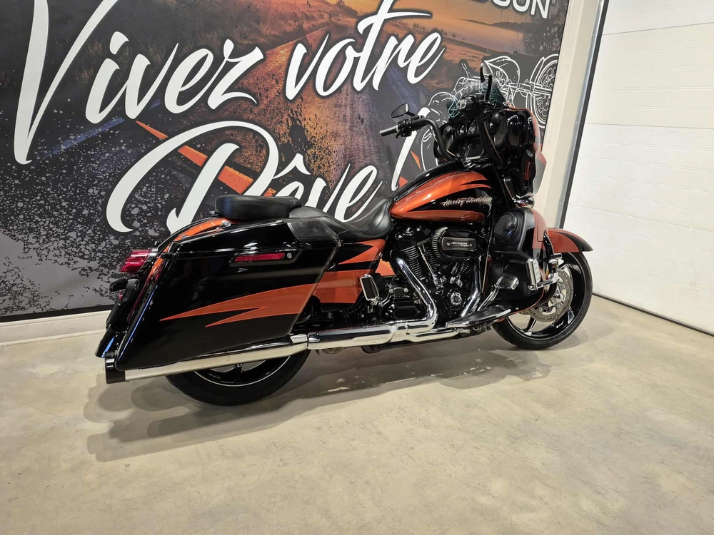 Harley-davidson Cvo Street Glide Flhxse 2017 alt