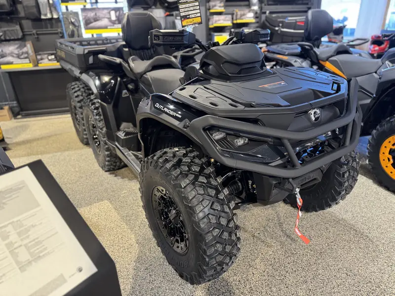 Can-Am Outlander Max 6x6 Backcountry 1000R 2026