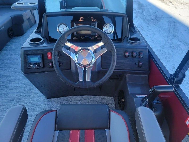 Bennington Marine 21s Swingback Sport 3t Rouge 2026 alt