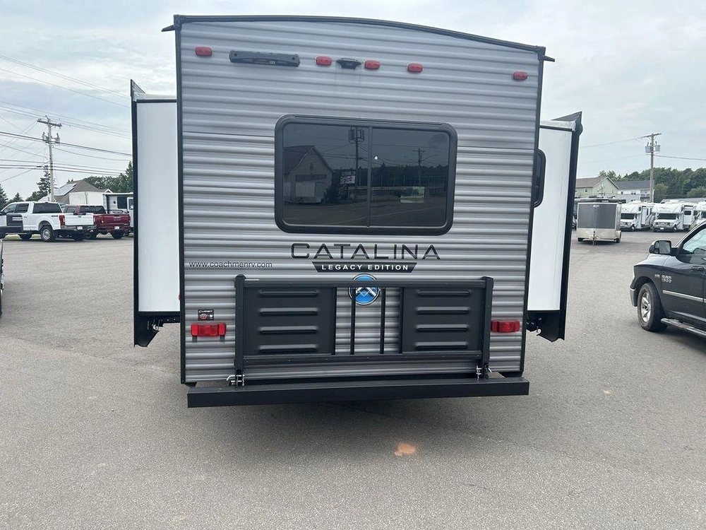 2025 Coachmen Legacy Edition 313rlts alt