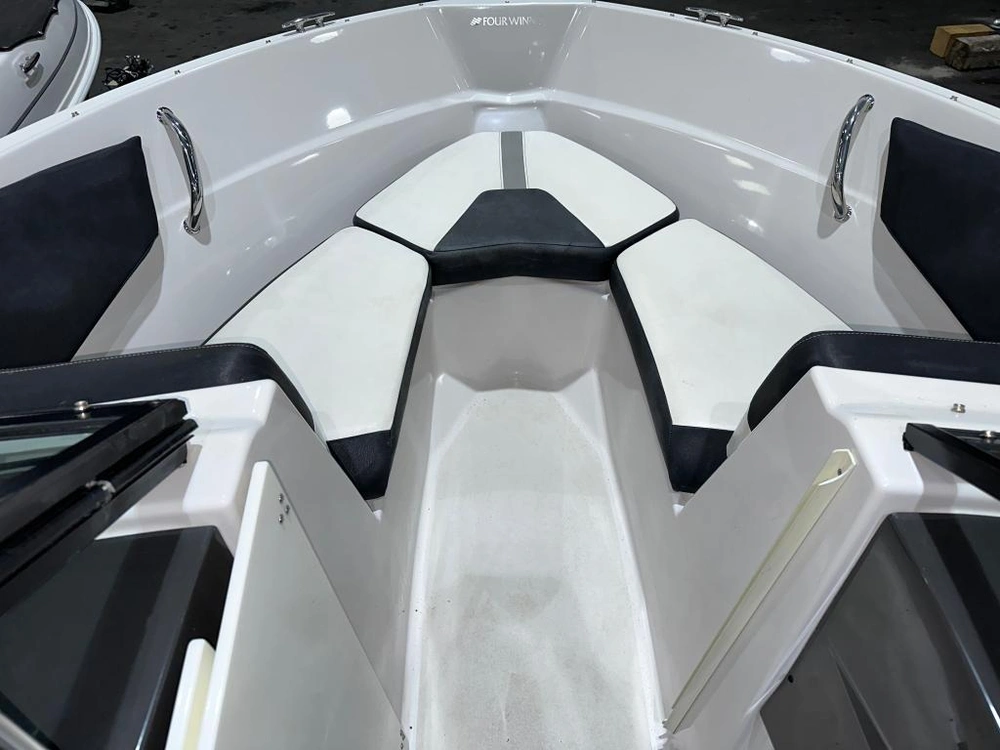 2013 Four Winns H190 alt