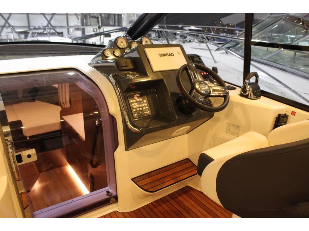 Bavaria S33 Ht Volvo D3-220 Evc 2021 alt