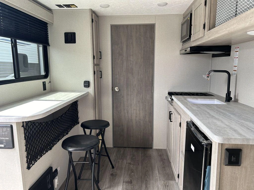 2024 Coachmen Catalina Summit Series 7 154rbx alt