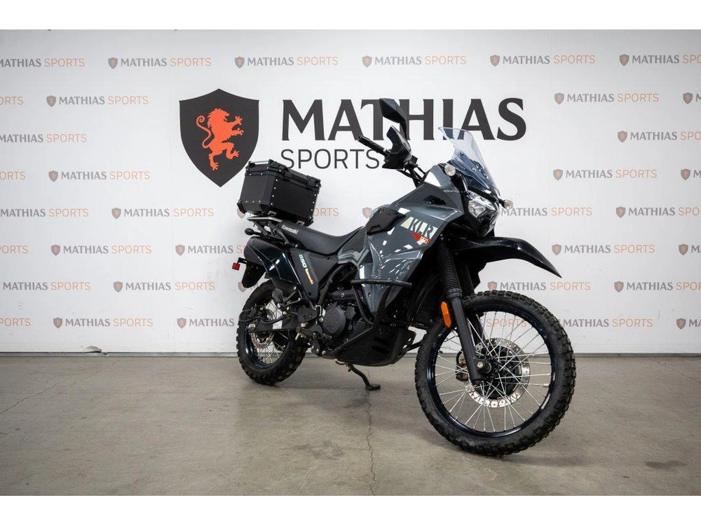 2023 Kawasaki Klr650 alt