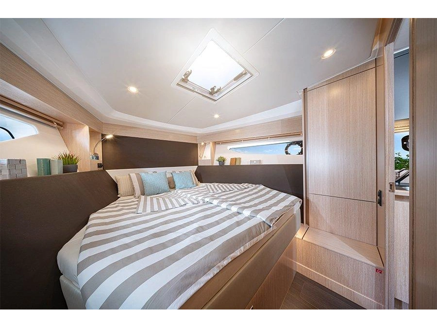 Bavaria Sr38 2026 alt