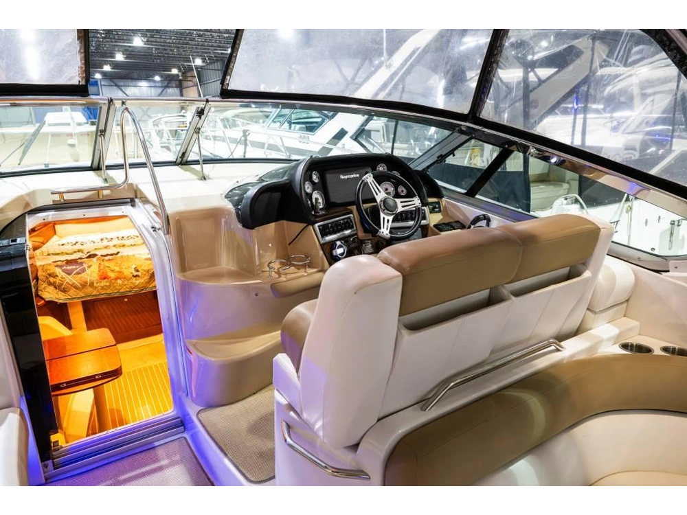 2013 Four Winns Vista 375 alt