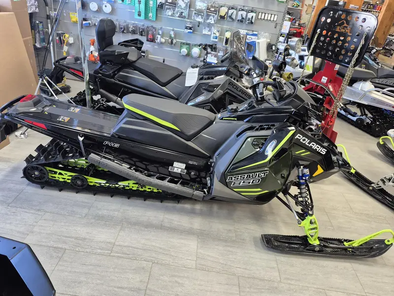 2026 Polaris 850 SWITCHBACK ASSAULT 146 S26TLR8RS