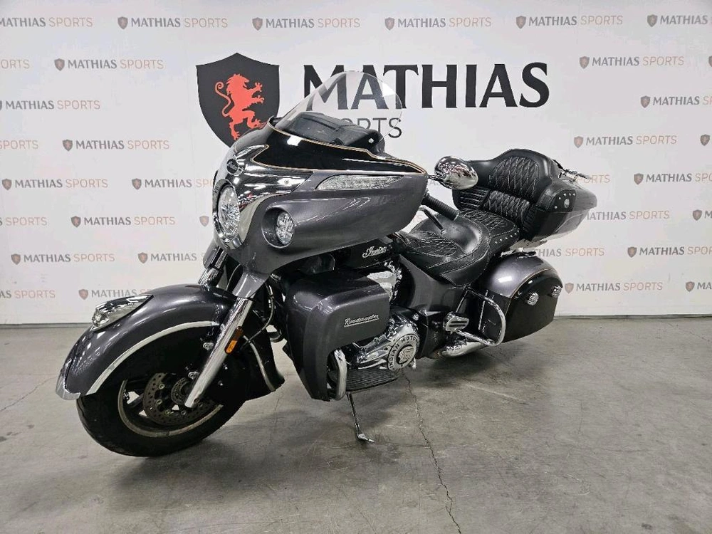 Indian Motorcycle Roadmaster 2017 alt