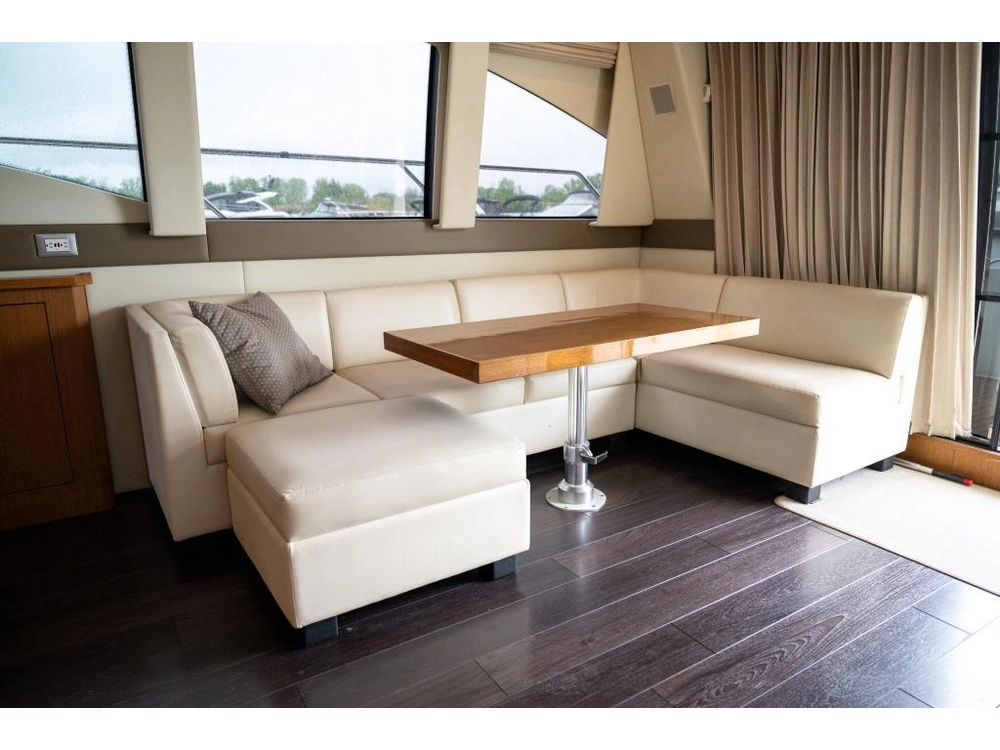 2012 Carver Voyageur 54 *sur Rendez-vous* alt