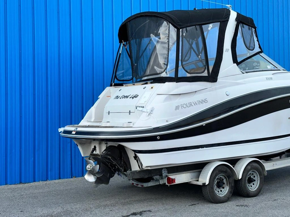 Four Winns 278 Vista 2009 alt