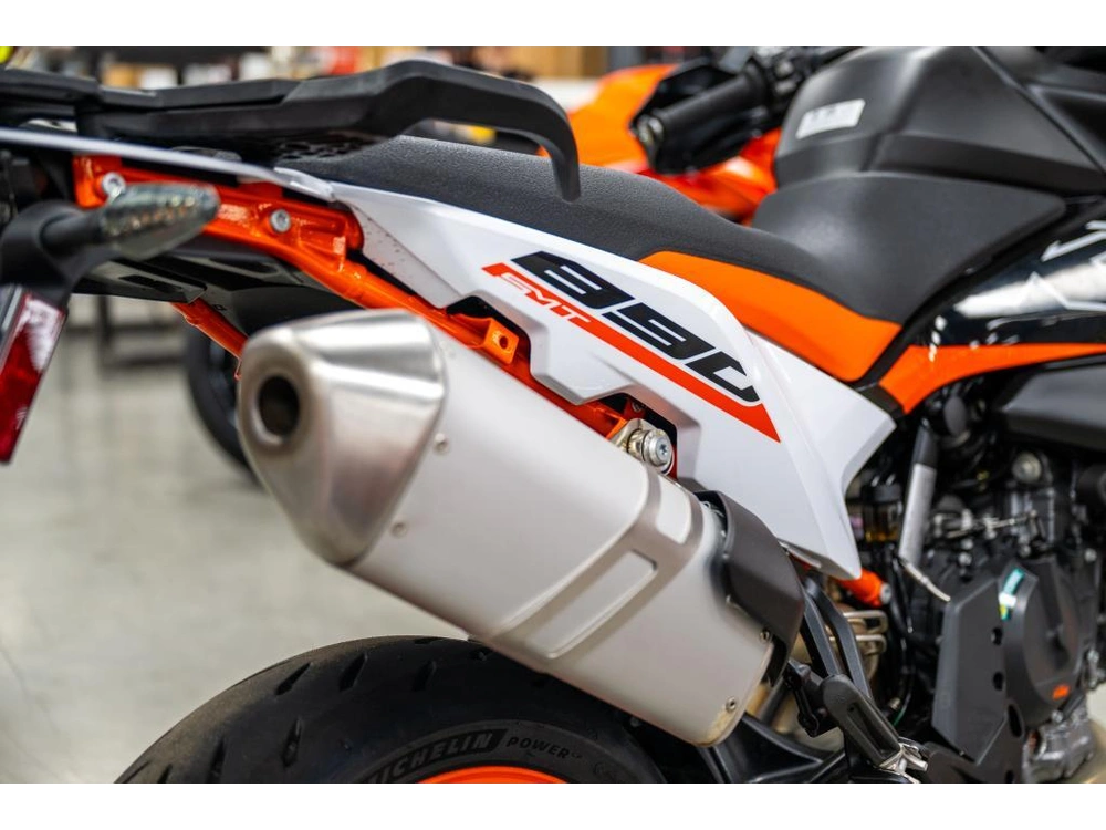 2024 Ktm 890 Smt alt