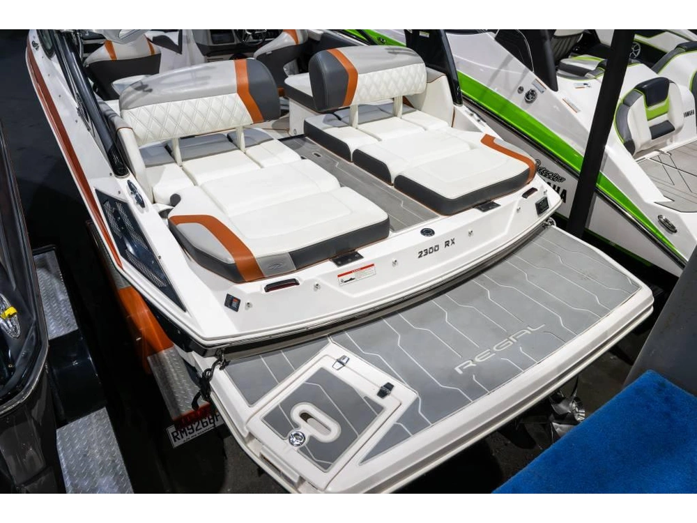 2020 Regal 2300rx alt