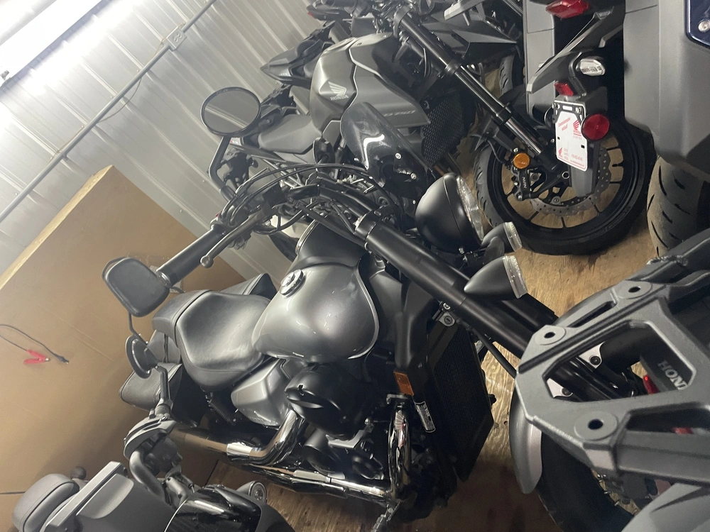 Honda Vt 750 Shadow Phantom 2015 alt
