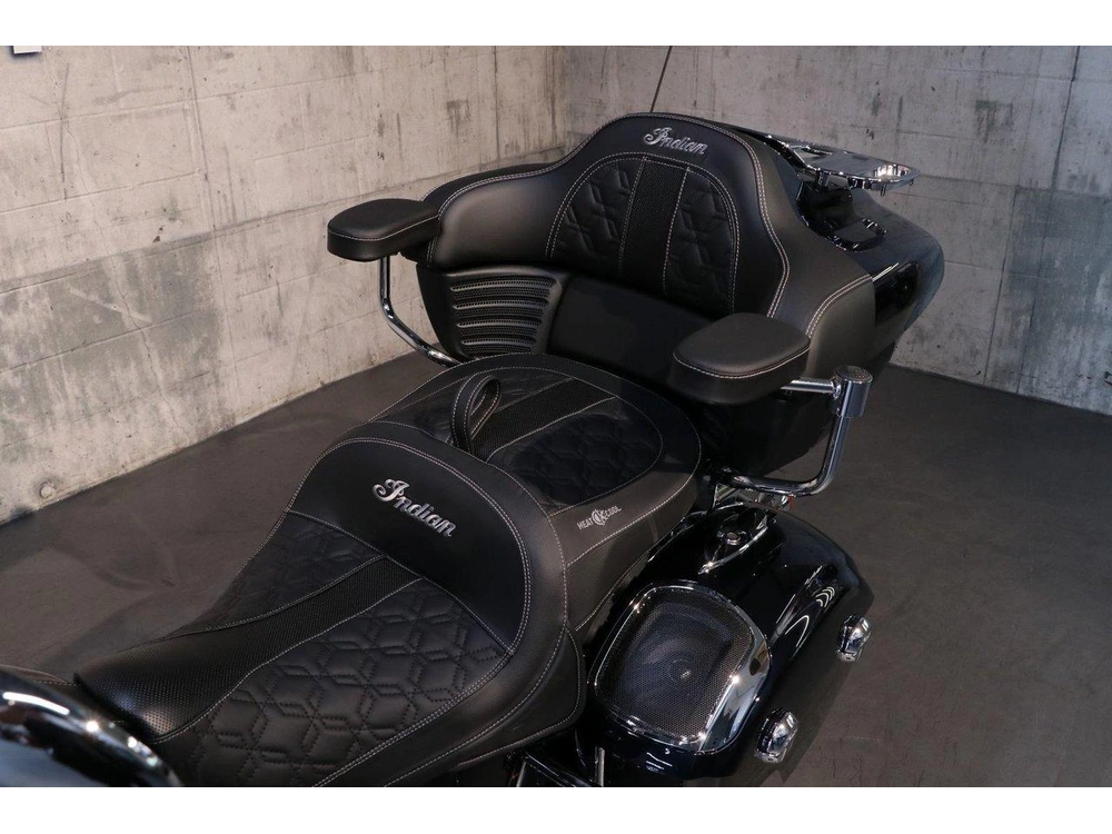 2025 Indian Motorcycle Roadmaster Elite alt