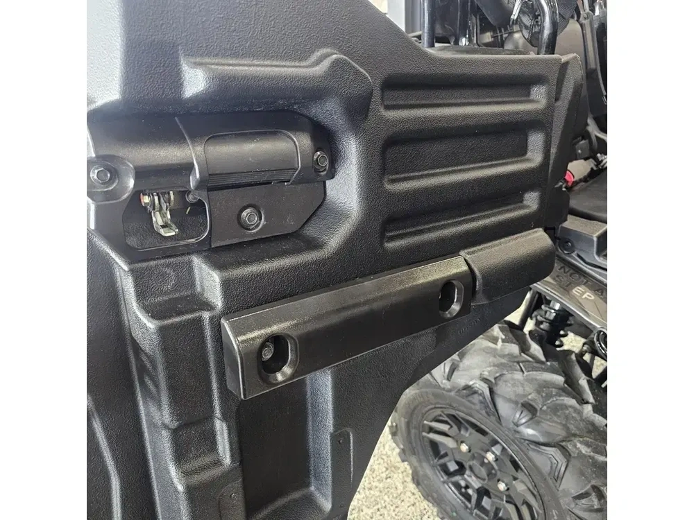 2025 Honda Pioneer 700-4 alt