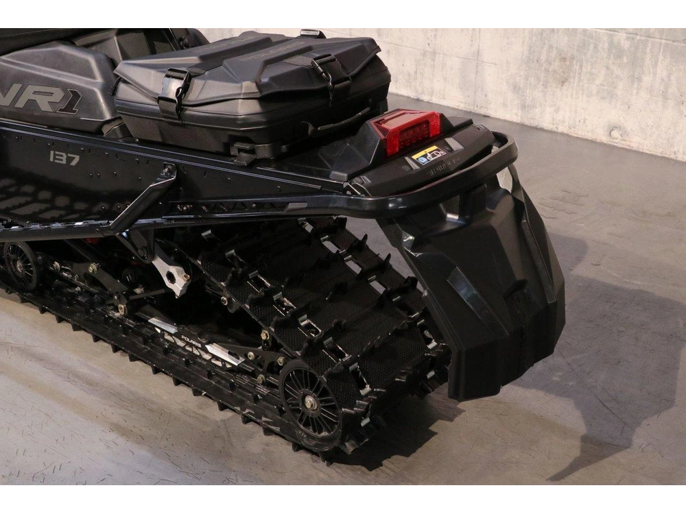 2025 Polaris Polaris Patriot Boost Indy Vr1 Dynamix 137 Demo alt