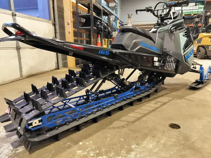 2026 Polaris Patriot Boost RMK Khaos 165 Hemlock Blue / Black / Velocity Blue