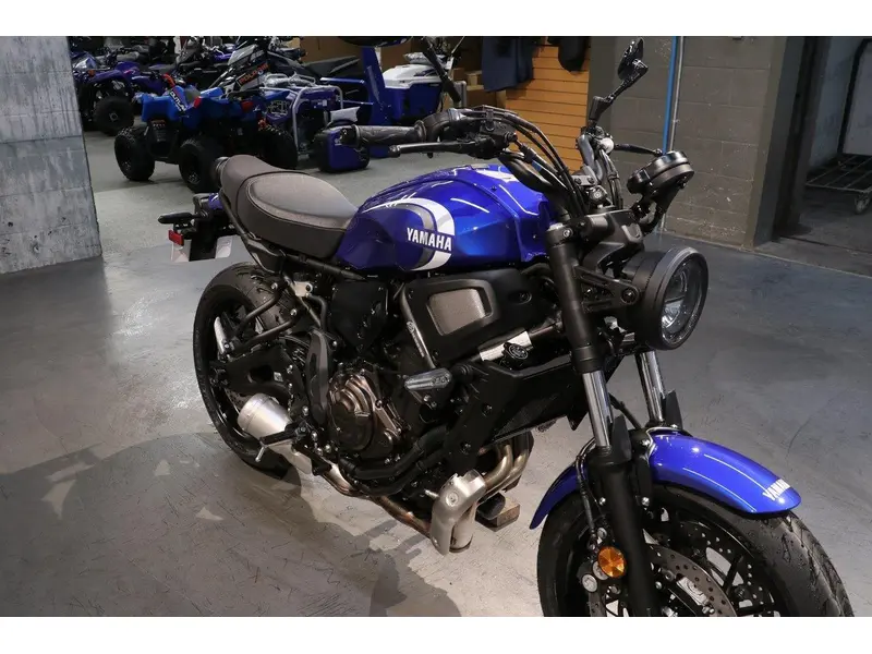 2024 Yamaha XSR700 thumbnail 11