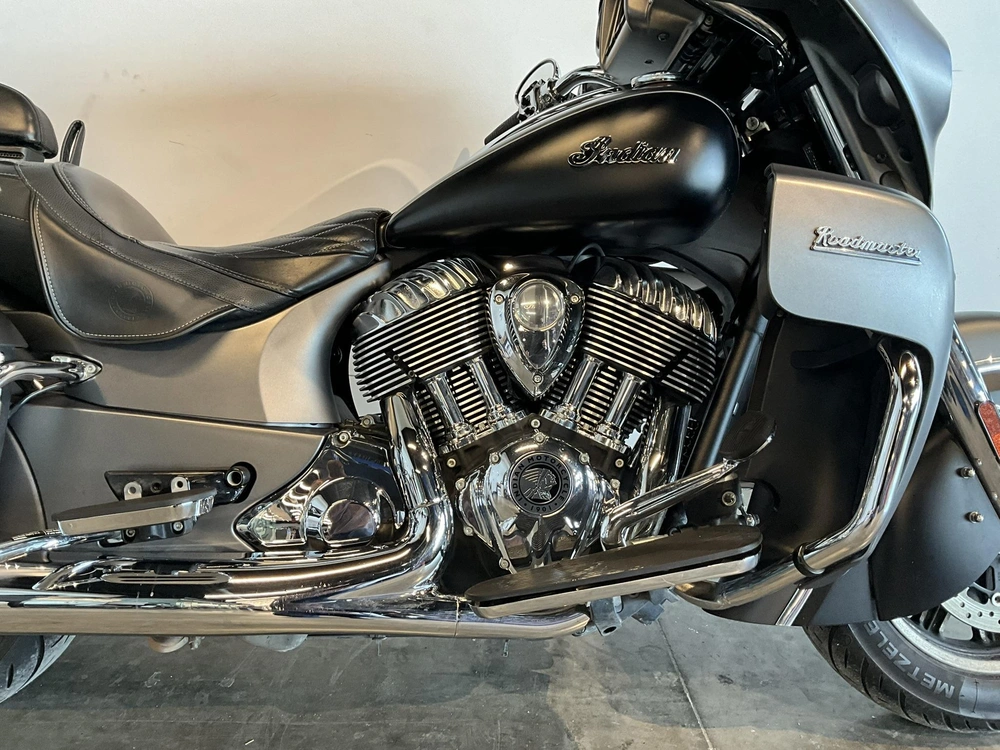 2019 Indian Motorcycle Roadmaster alt