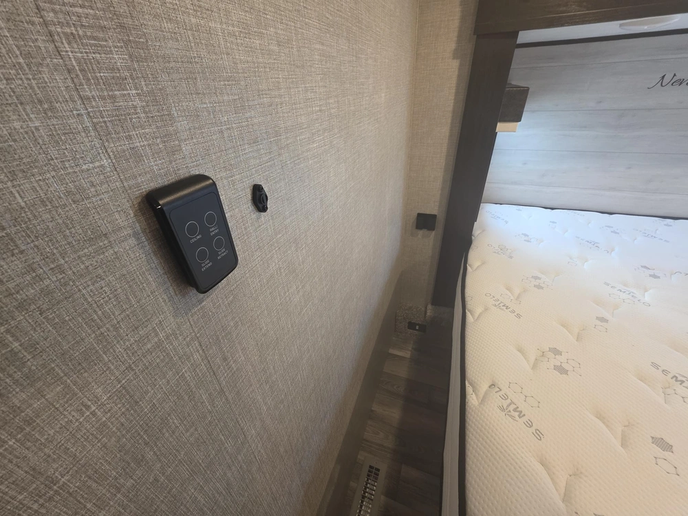 2022 Jayco Eagle 317rlok alt