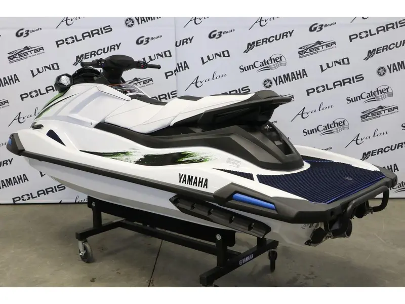 2026 Yamaha VX DELUXE thumbnail 3