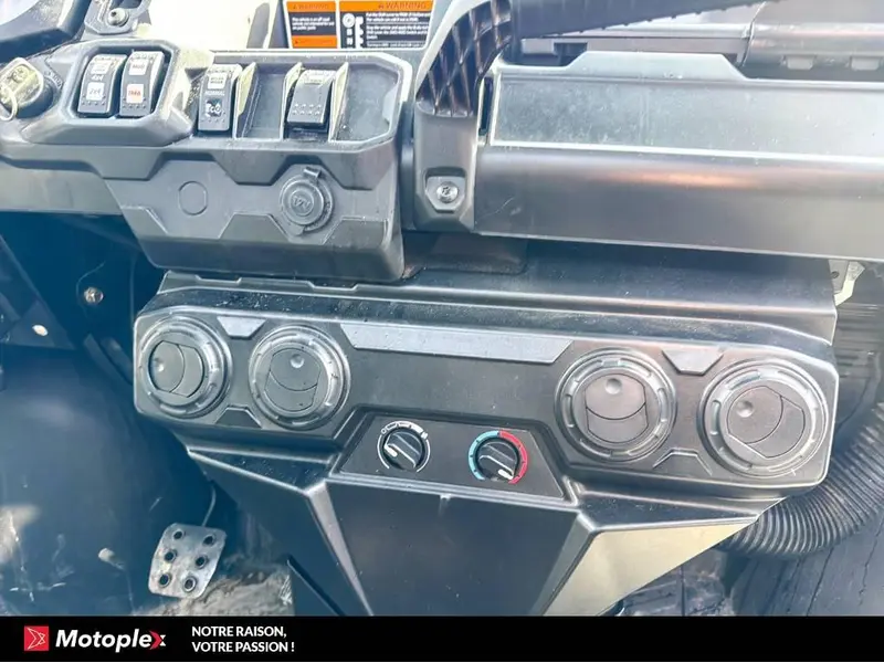 Can-Am DEFENDER HD10 XMR CHAUFFAGE 2018