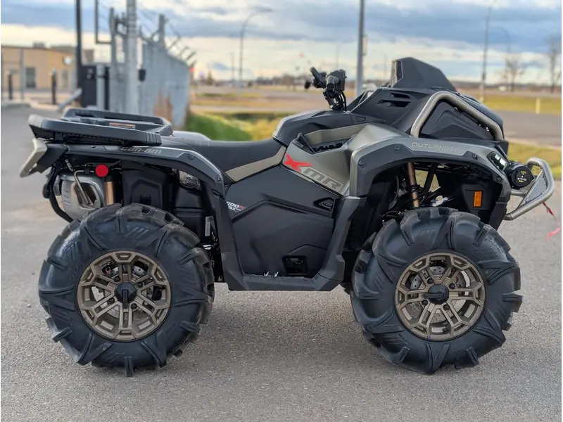 Can-Am Outlander X mr 1000R Loft Green 2026