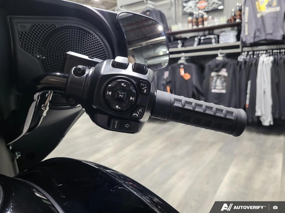 2026 Harley-davidson Street Glide alt