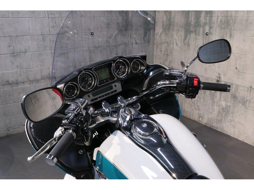2022 Kawasaki Vulcan 1700 Voyager alt