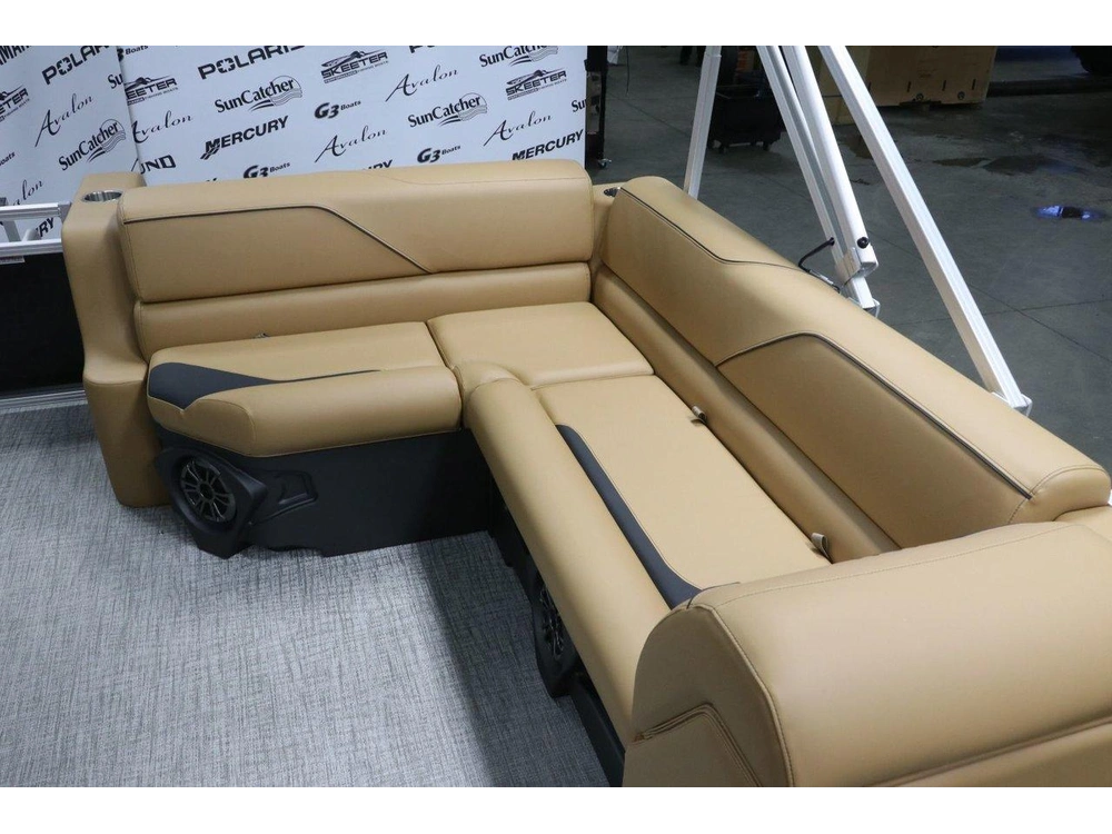 Avalon Venture 2180 Crb + Yamaha 70 Hp 2026 alt