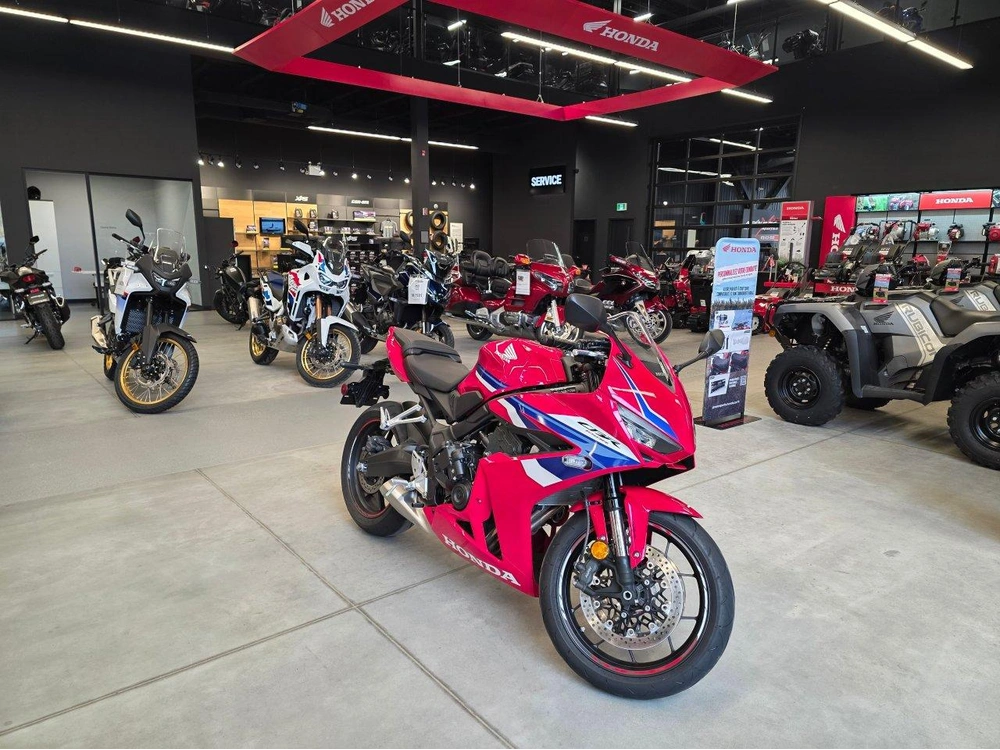 Honda Cbr650ract 2026 alt