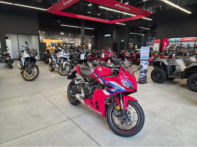 Honda Cbr650ract 2026 alt