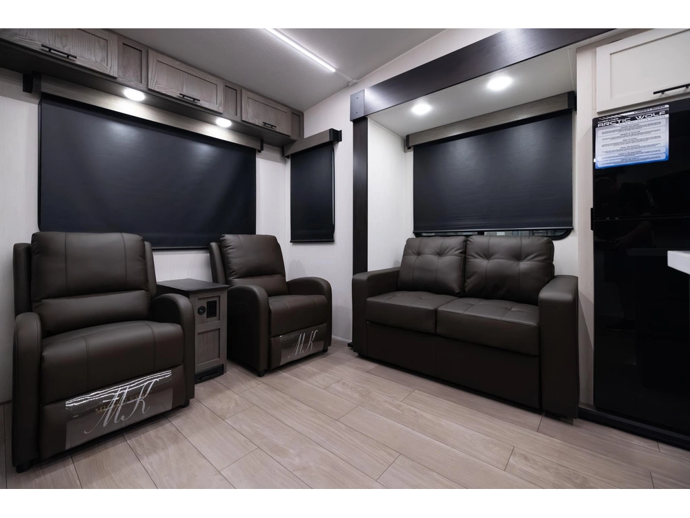 2026 Arctic Wolf 27sgs alt