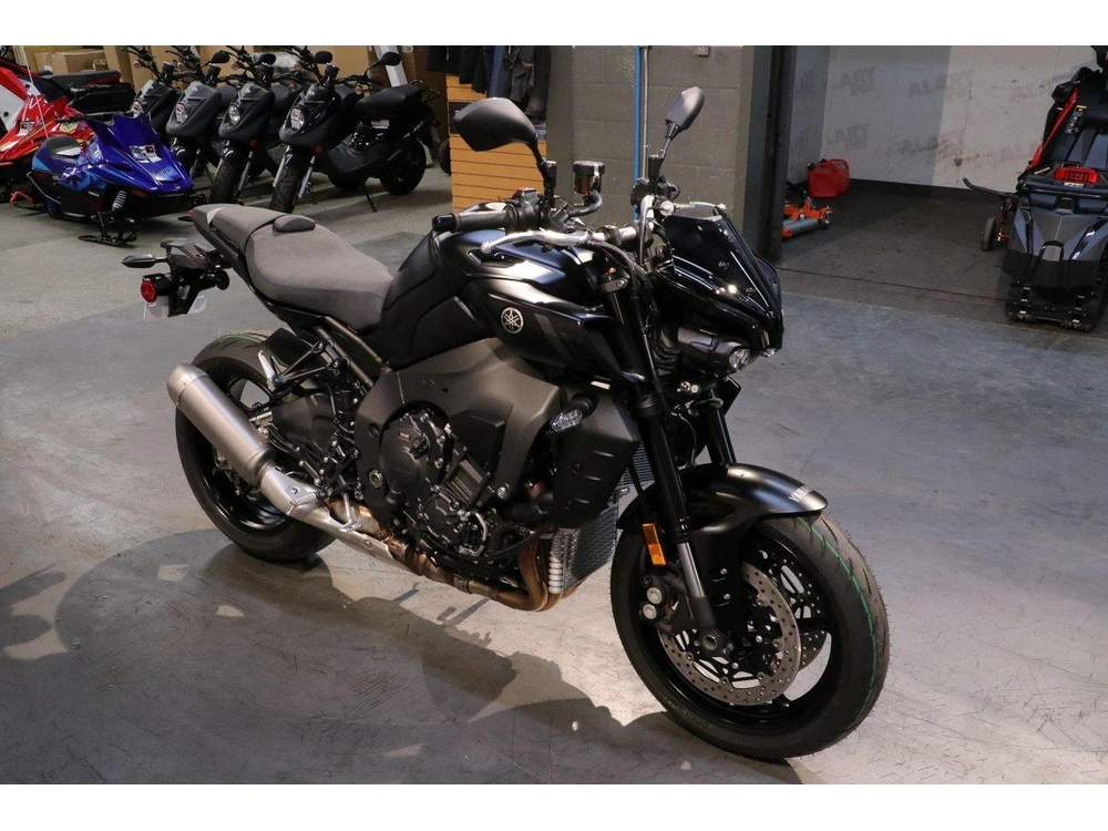 2025 Yamaha Mt-10 alt