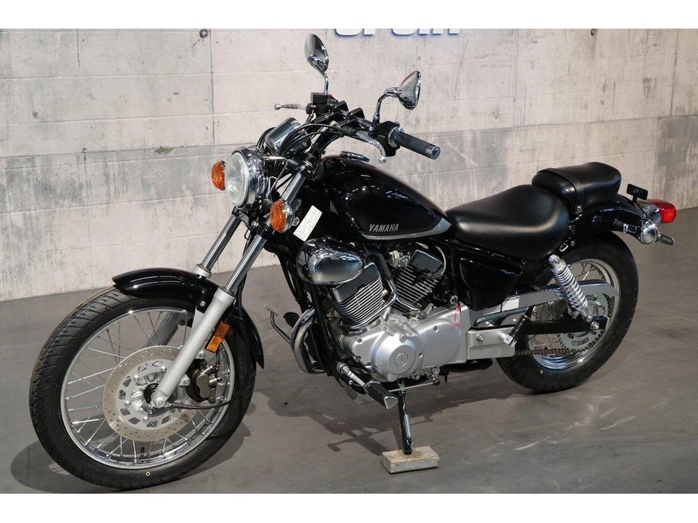 Yamaha V-star 250 2022 alt