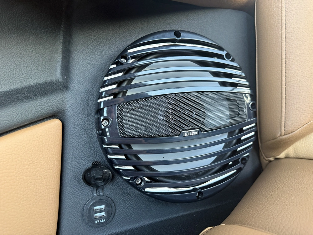 2026 Tige Boats Z3 alt