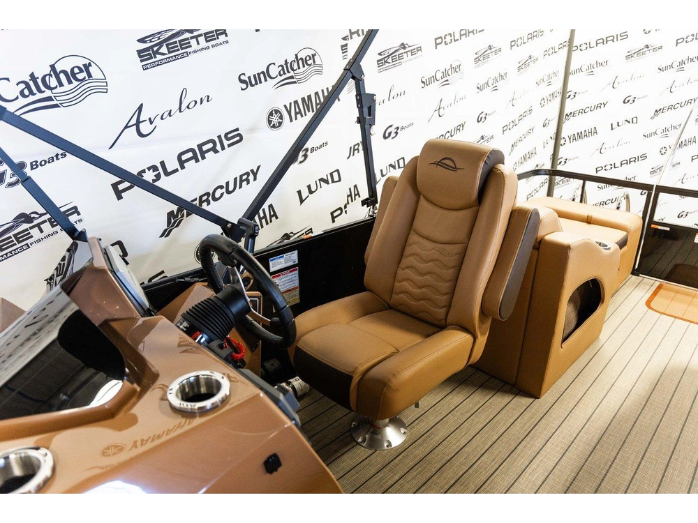 Suncatcher Fusion 324 Ss + Moteur Yamaha 150 Hp 2025 alt