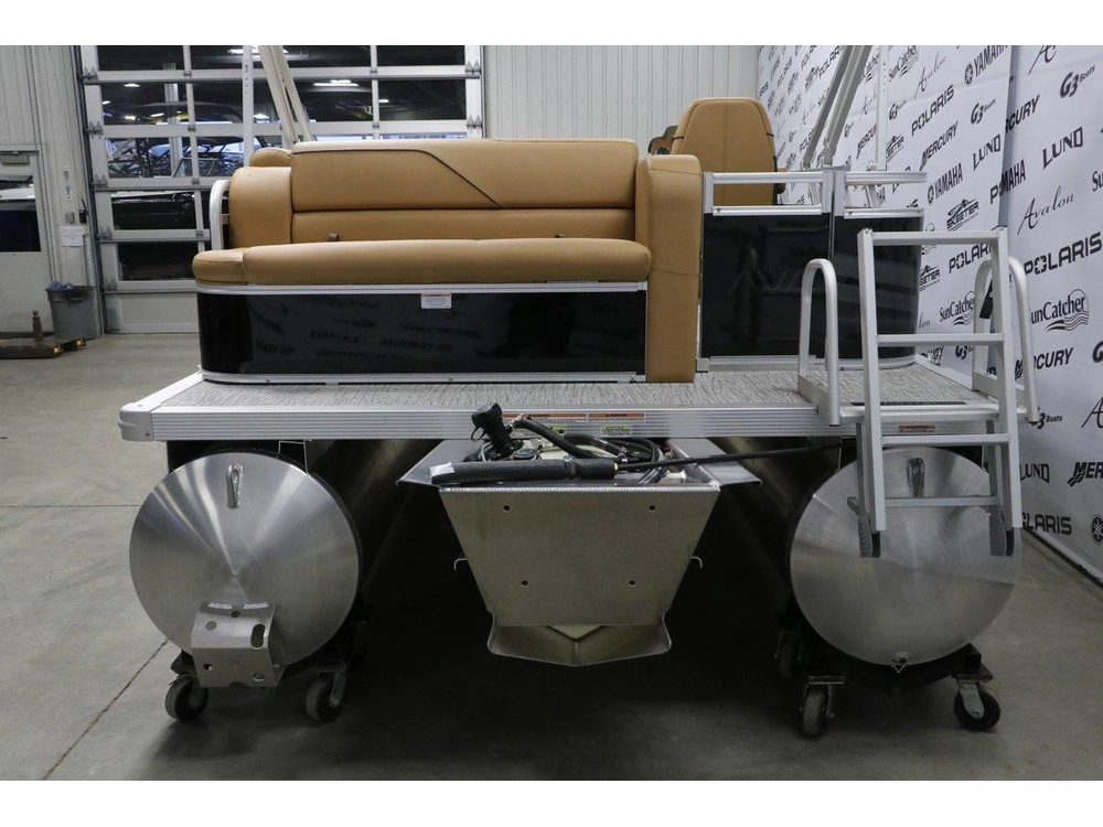 2026 Avalon Avalon Venture 2180 Crb + Yamaha 70 Hp alt