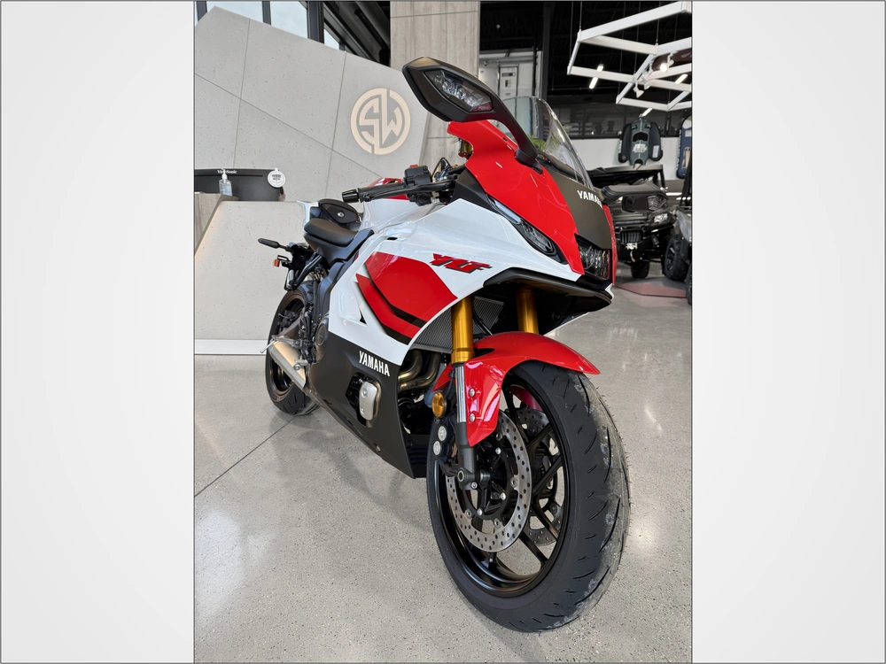 2026 Yamaha Yzf-r7 70th Anniversary alt