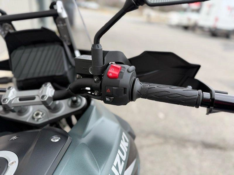 2026 Suzuki V-strom 1050 alt