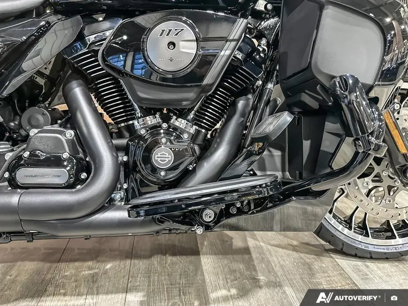 2026 Harley-Davidson Street Glide Limited thumbnail 9