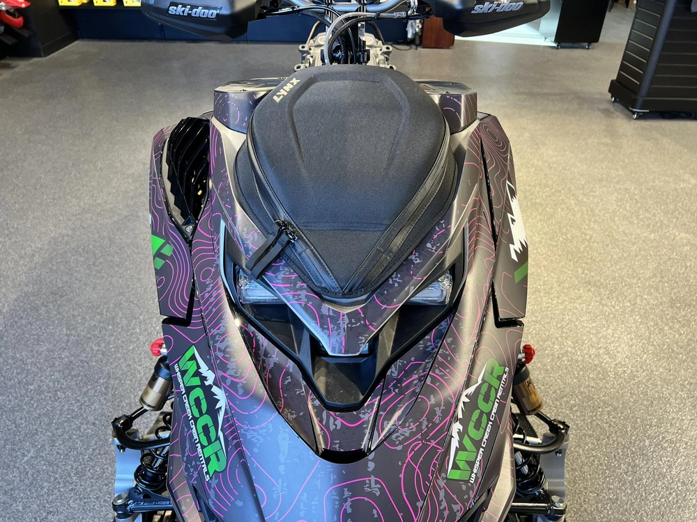 2026 Lynx Shredder Re 3900 850 E-tec Turbo R Powdermax X-light 3.0" Shot W/ 10.25" Touchscreen alt