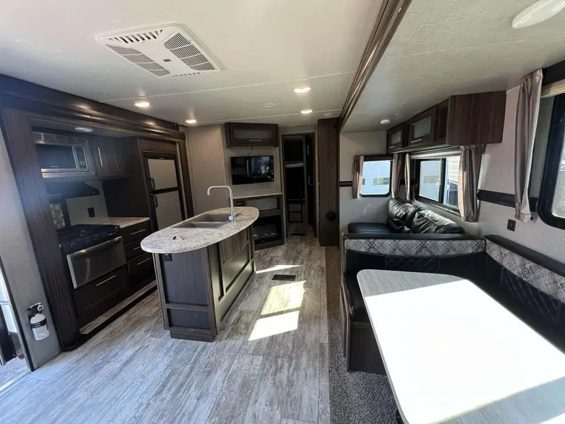 2019 Crossroads RV ZINGER 330 BH **IDÉAL POUR CAMPING STATIONNAIRE** thumbnail 17