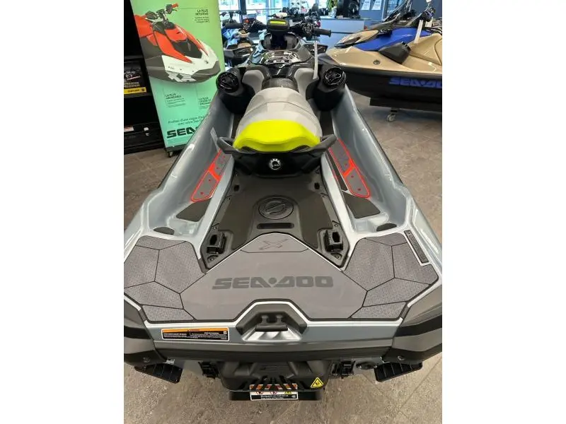 2025 Sea-Doo RXT-X 325 (Audio) thumbnail 4