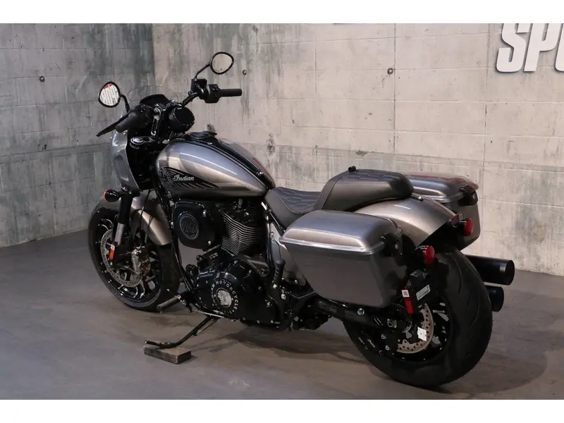 2025 Indian Motorcycle Sport Chief RT thumbnail 4