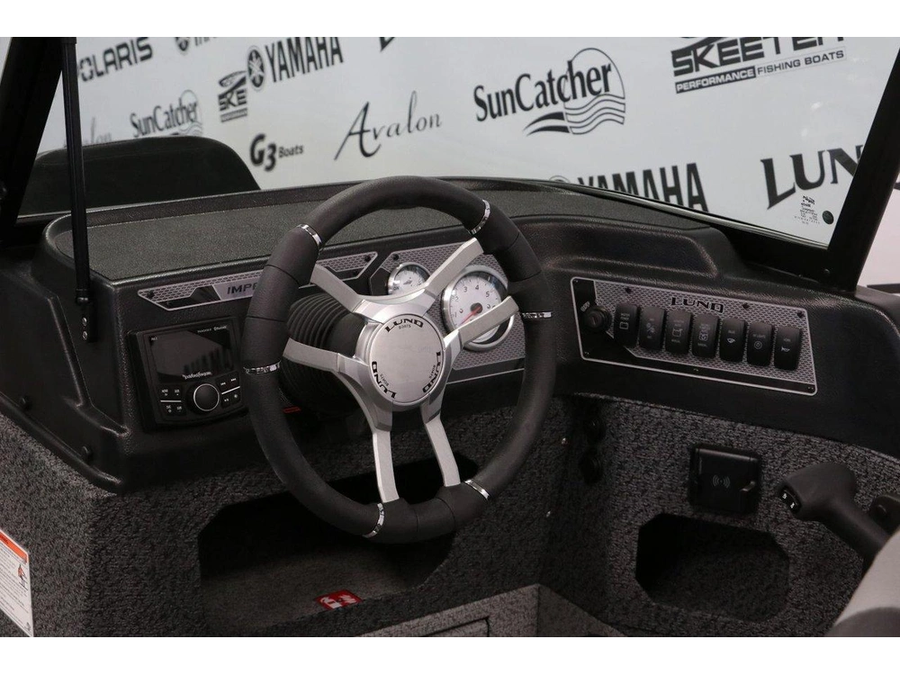 2025 Lund 1875 Impact Xs Sport + Mercury 150 Hp & Remorque alt
