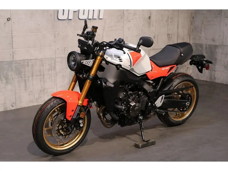 Yamaha XSR900 2025