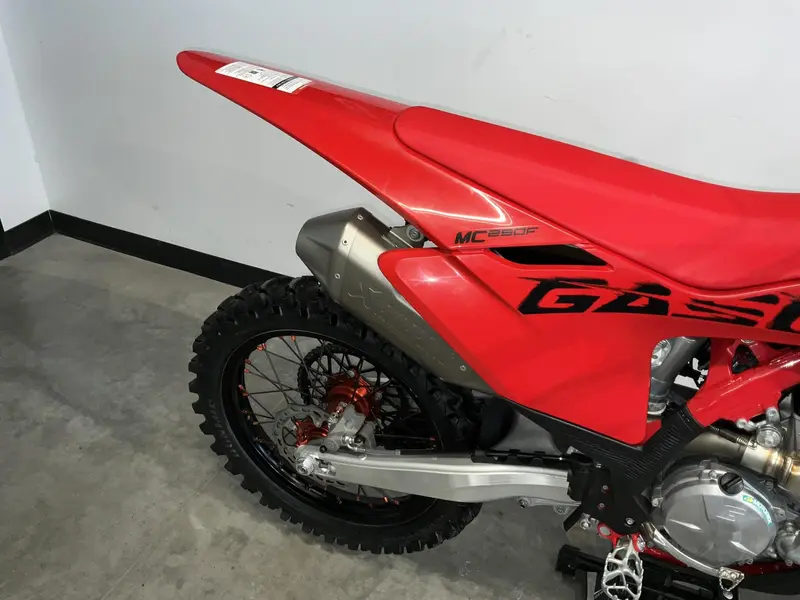 2025 GASGAS MC 250F thumbnail 7