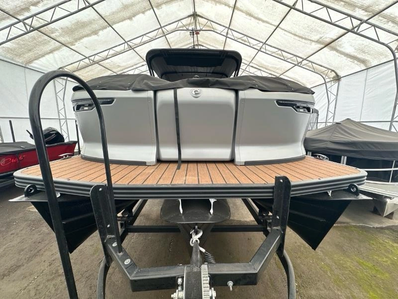 Manitou 24 Explore Navigator Stealthde 2025 alt